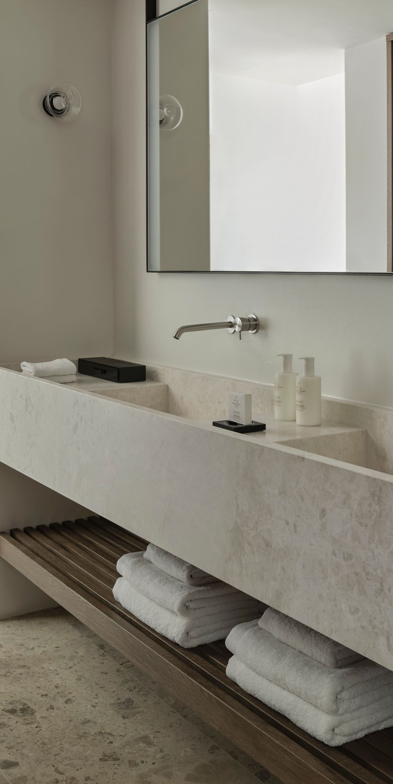 Earth_Sheltered Villa_Bathroom