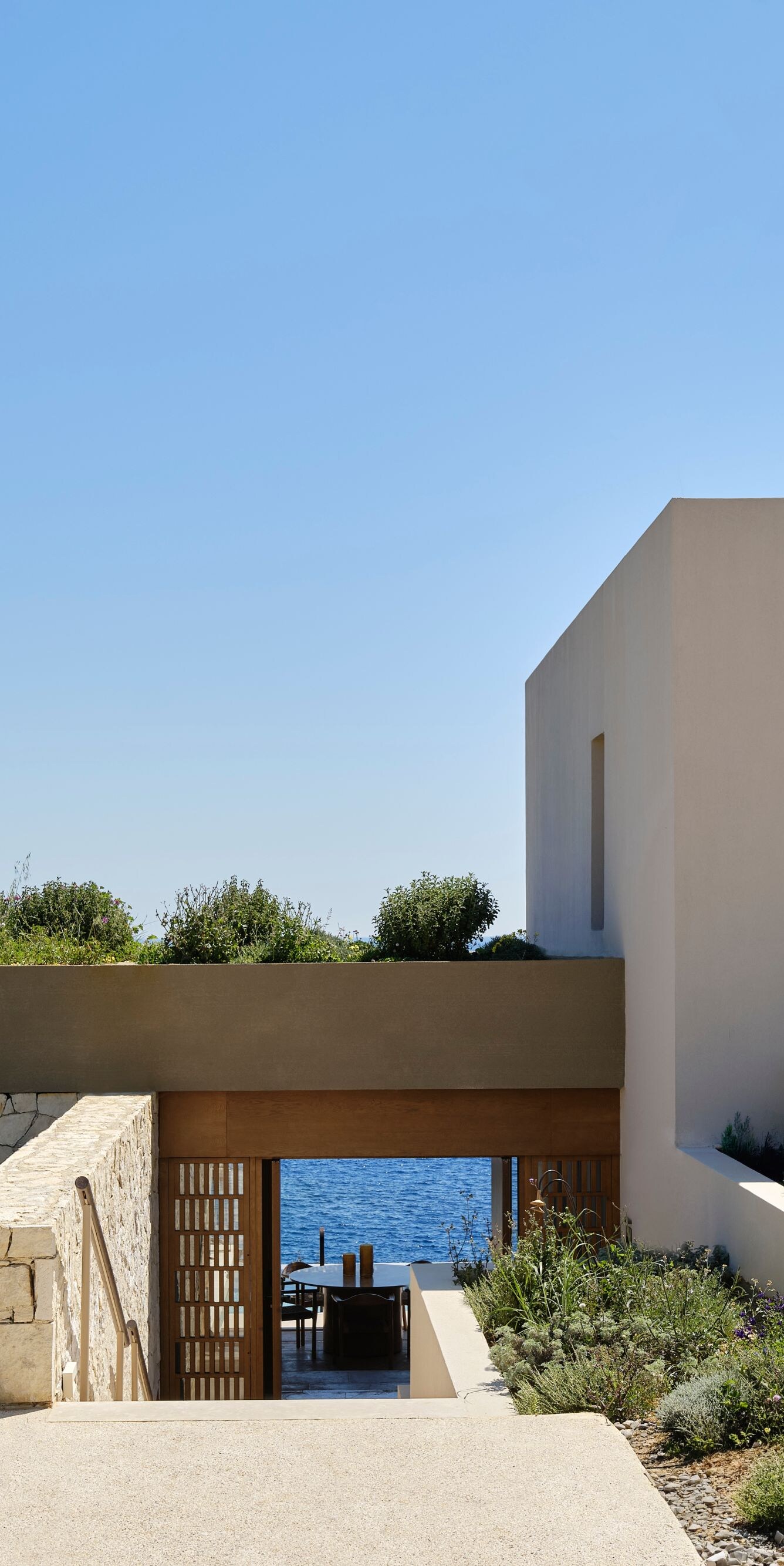 Two_Level_Outdoor