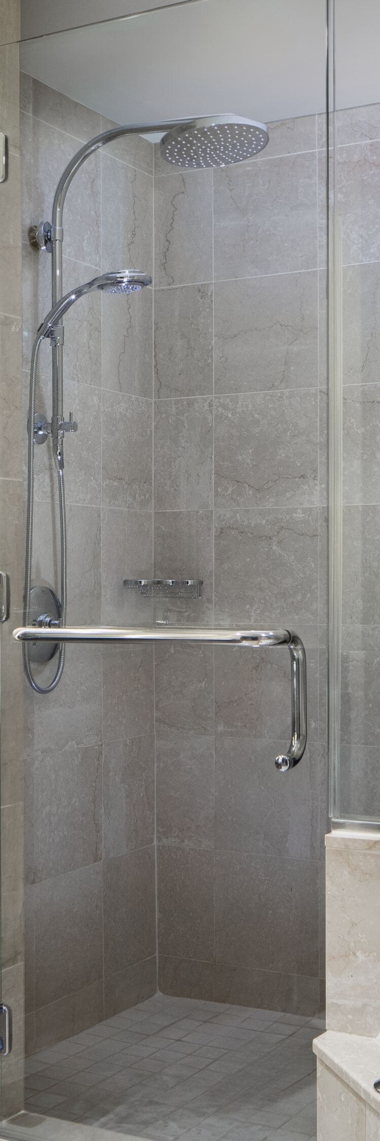 Renovated King Corner Bathroom