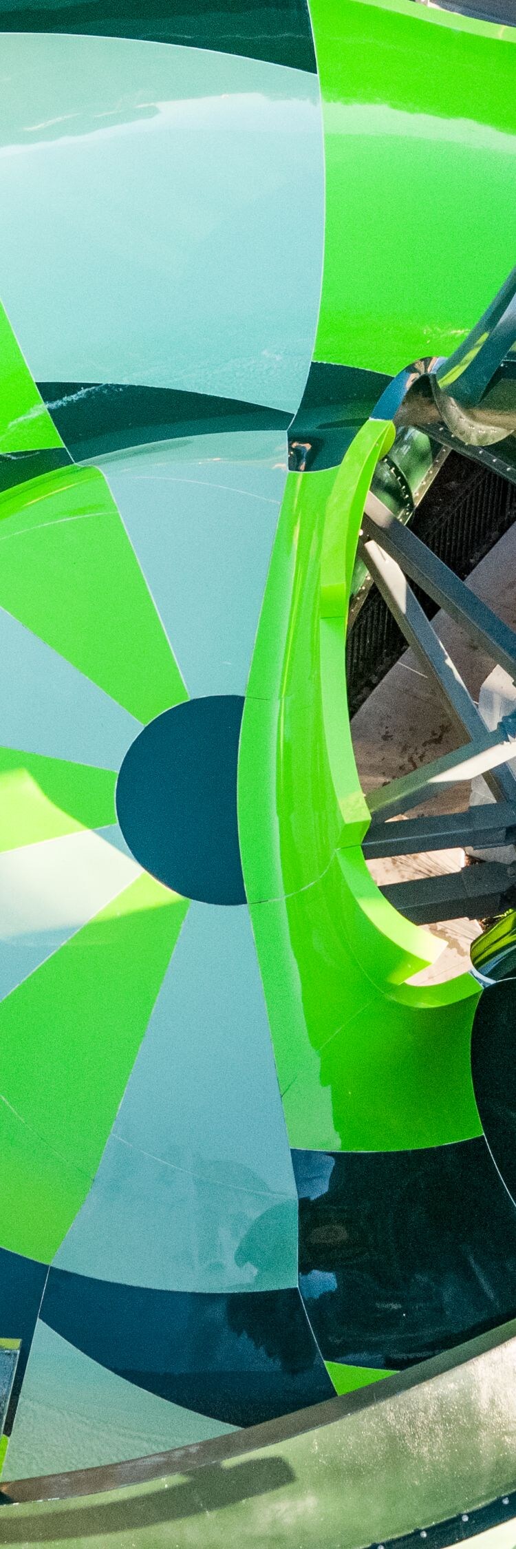 Spiral water slide