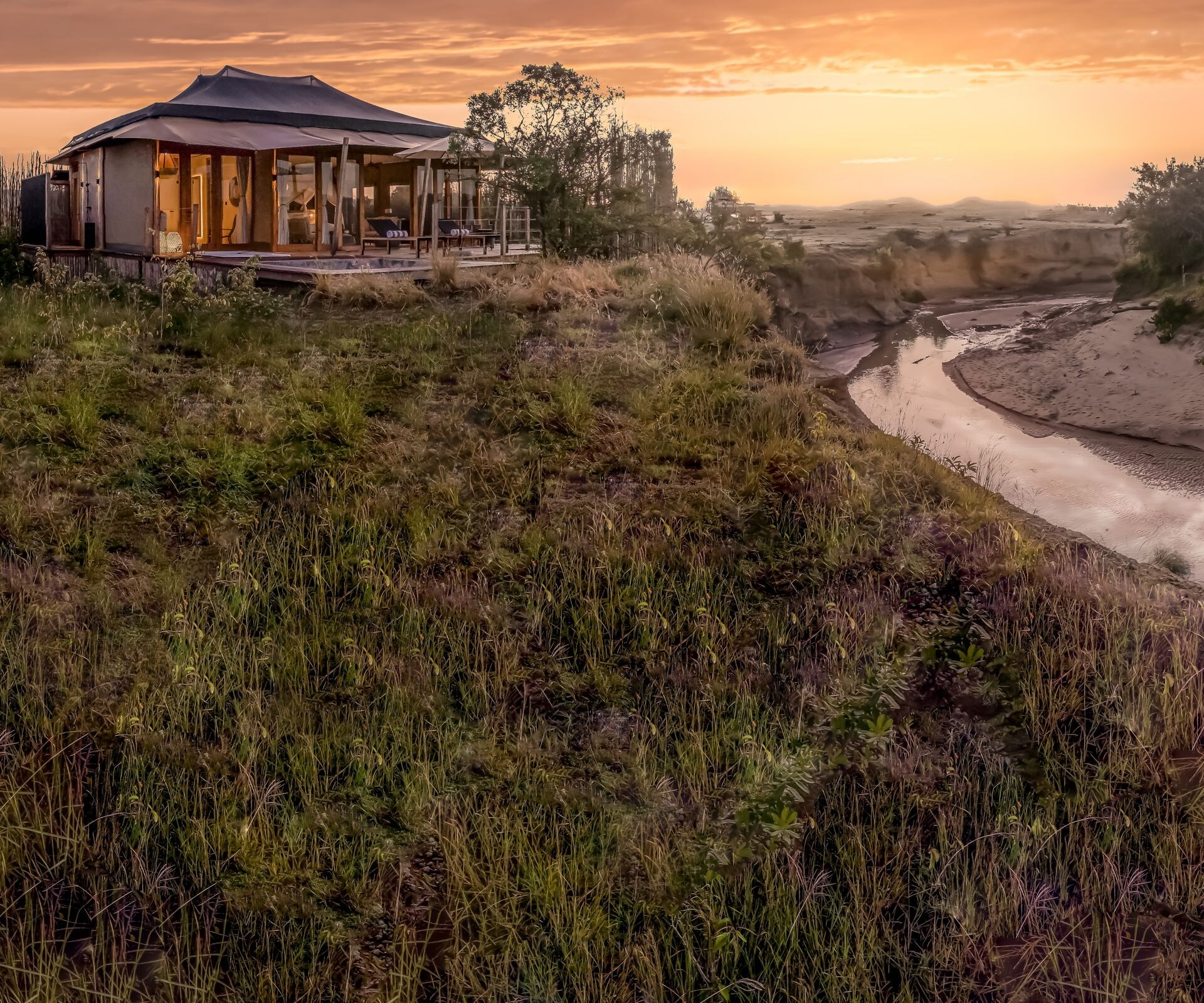 Honeymoon Tent 