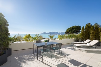 Suite Luxueuse en front de mer avec terrasse