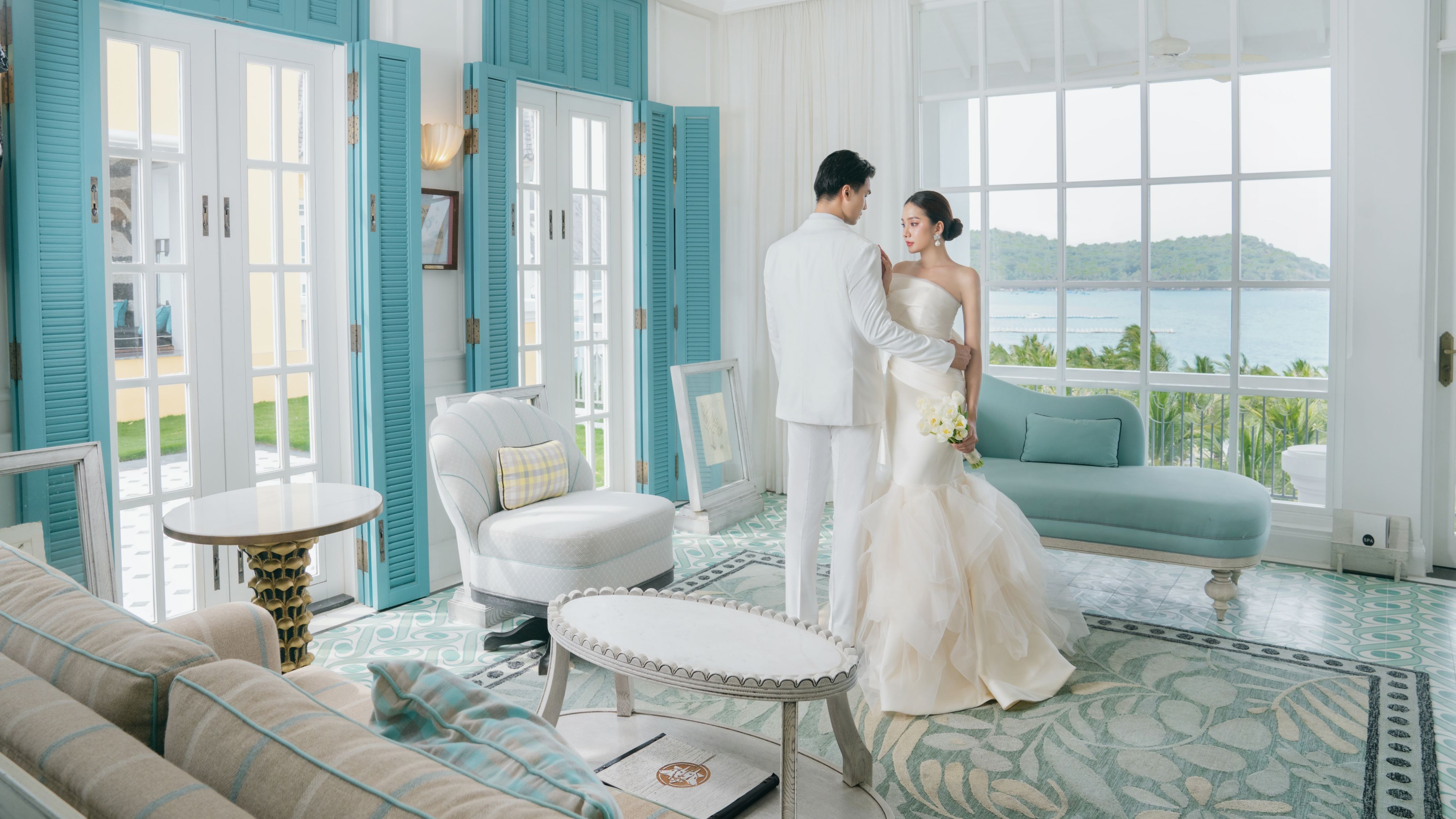 Island Luxe Love