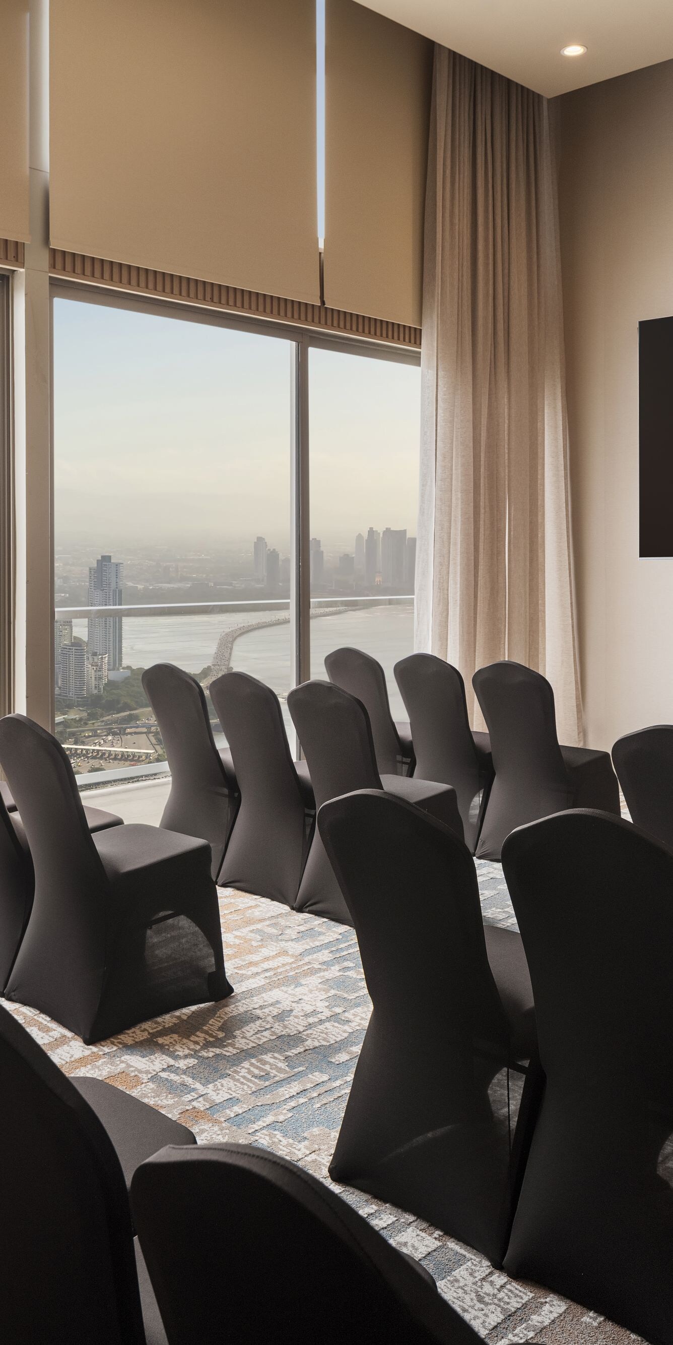 Adaptable layouts and elegant design 