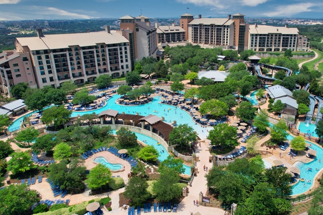 River Bluff Water Experience and Resort
