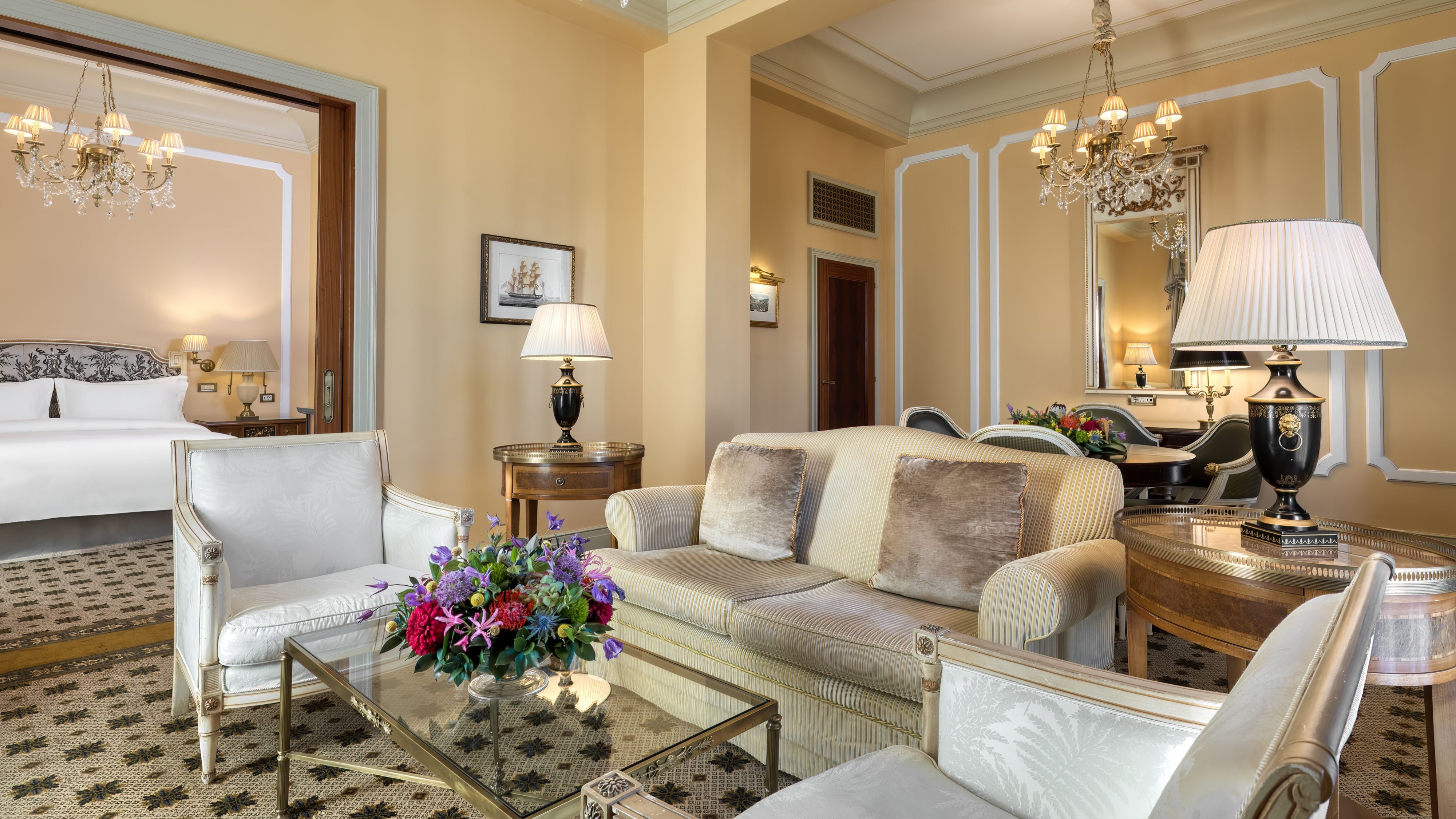 Gold Elite Exclusive: 10,000 Bonus Points & Daily Breakfast