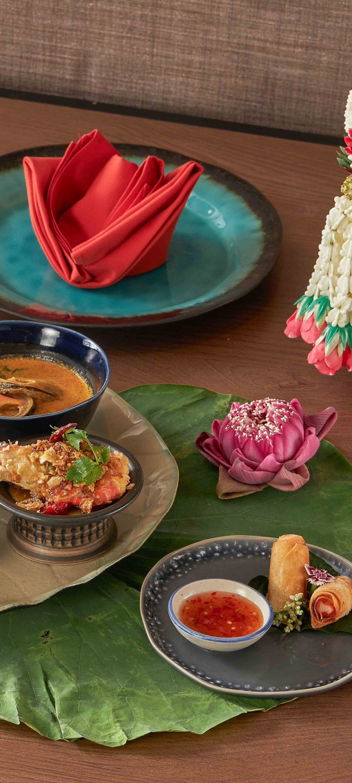 #TheHouseofSmoothCurry #タイ料理 #ランチ