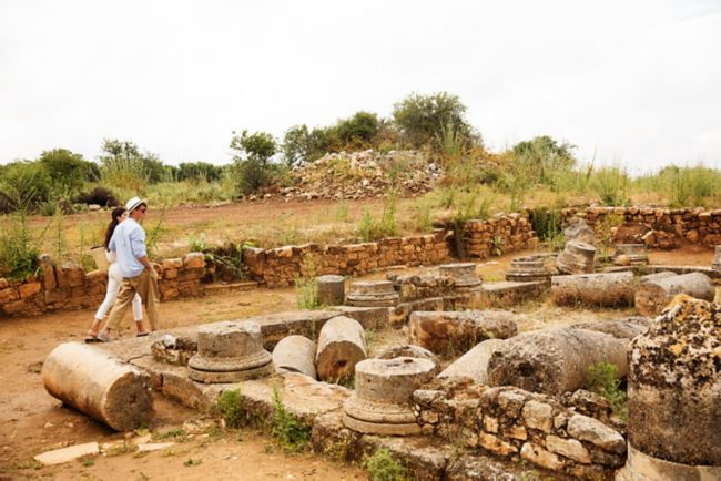 ancient monuments ruins site