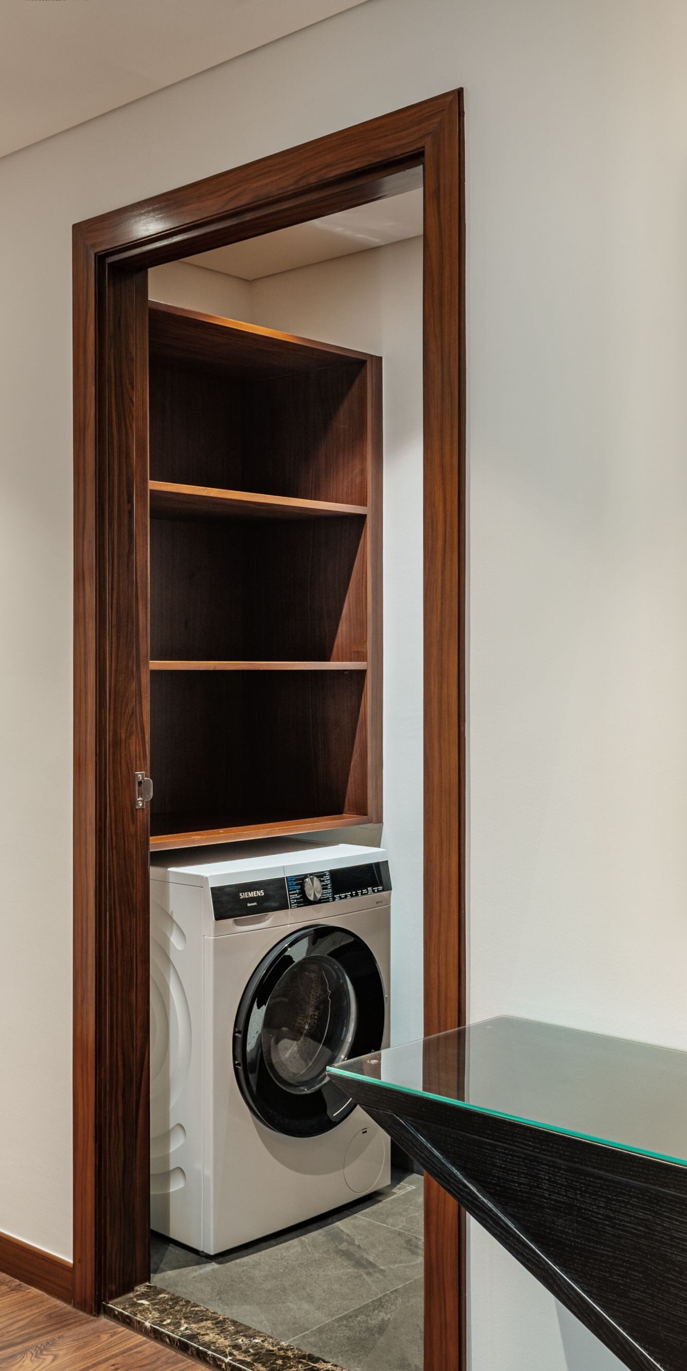 3 Bedroom Family Suite Laundry Room