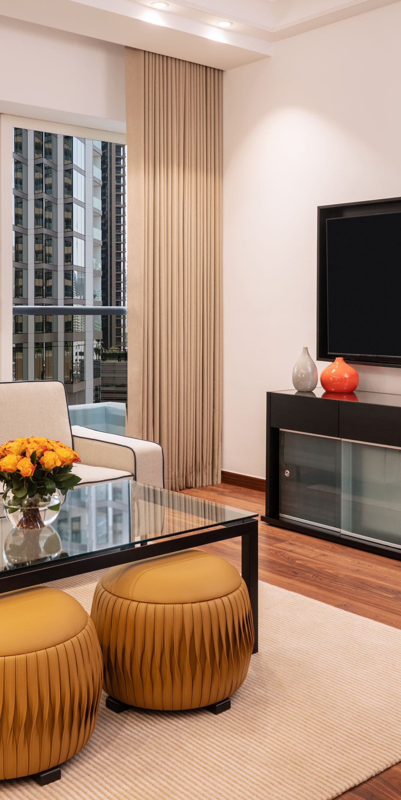 Living room with sofa and view to the city