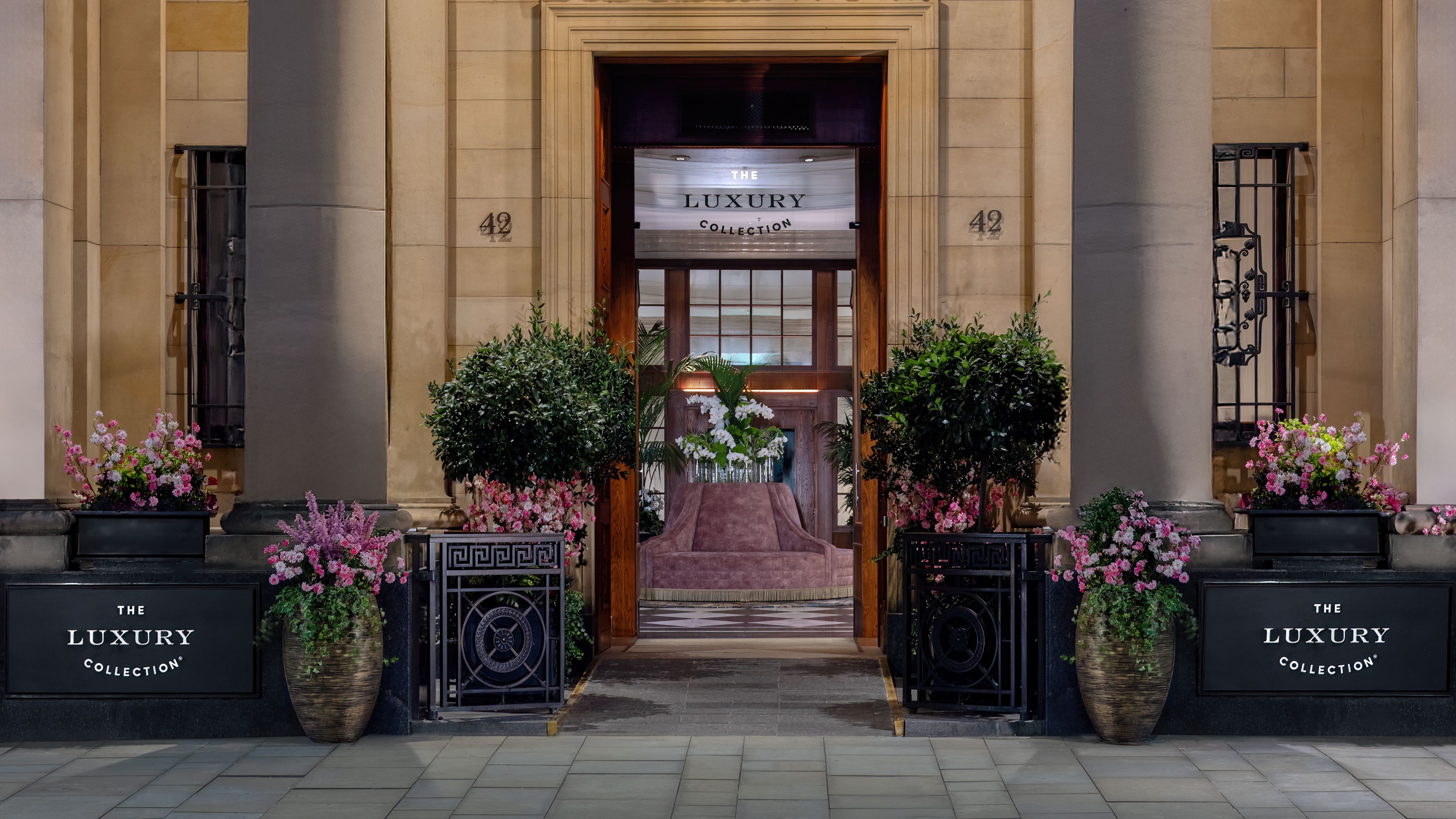 A Grand Romance Escape