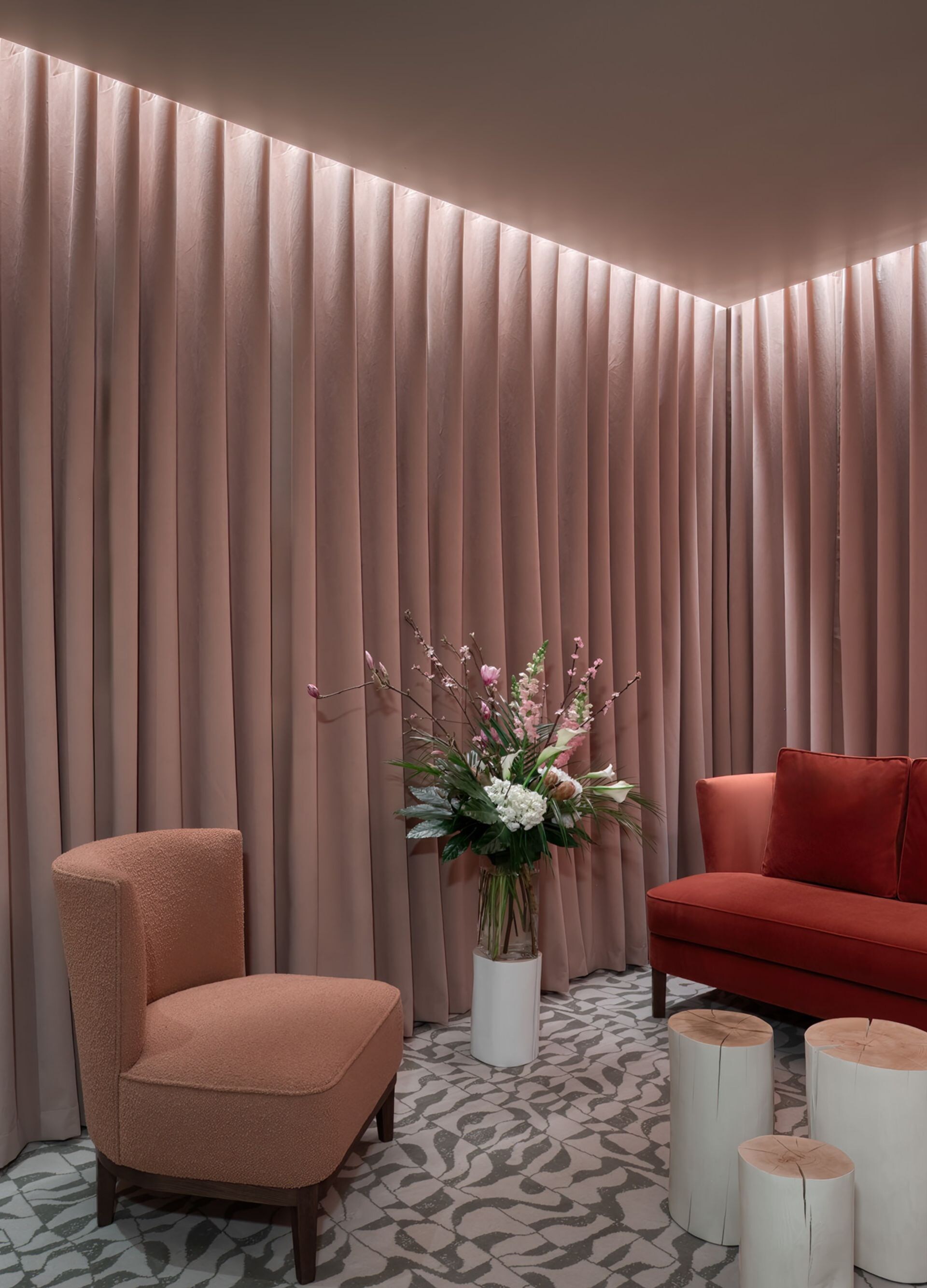 Spa entrance with seating