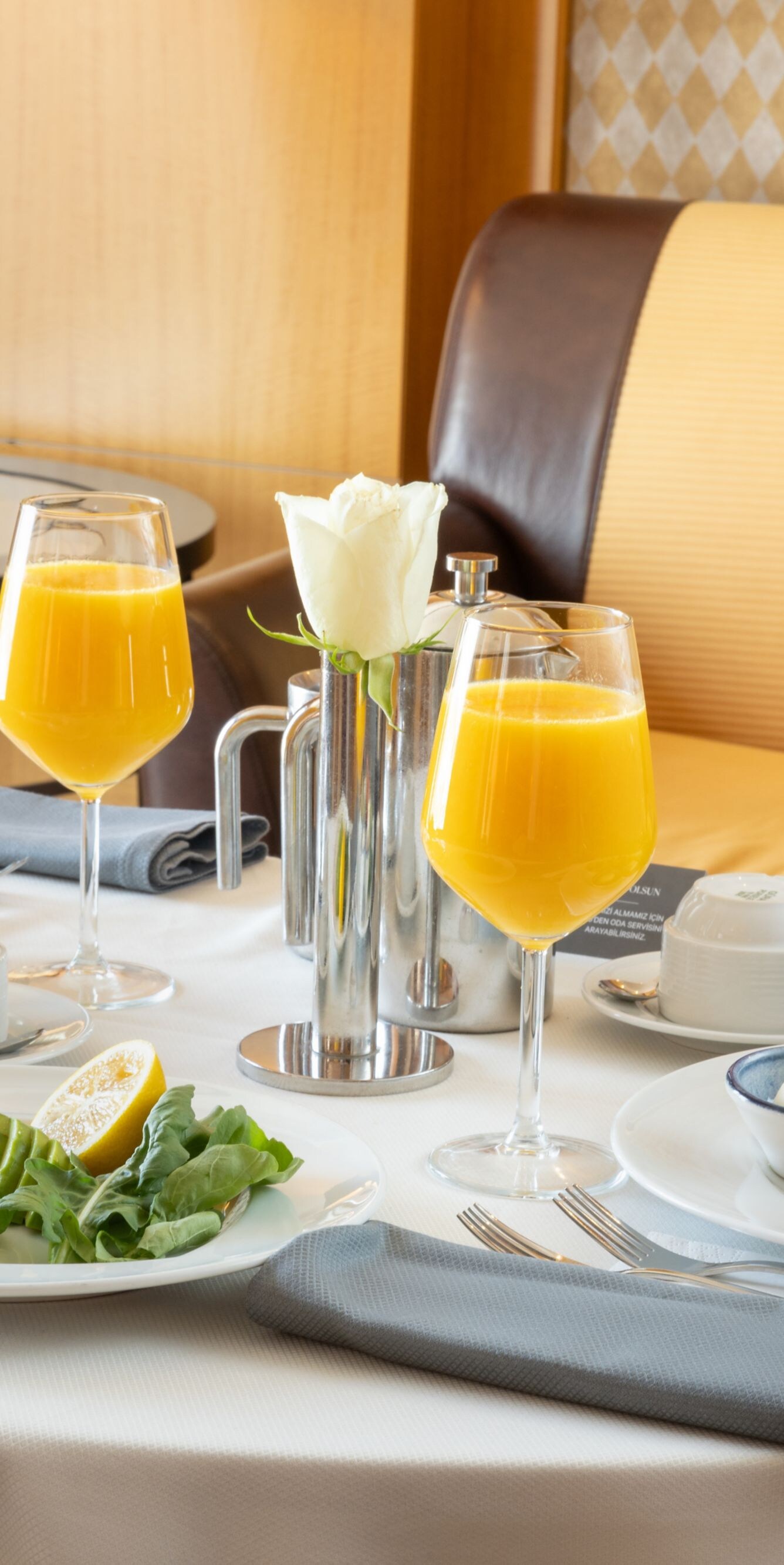 Breakfast served in a Lugal guest room