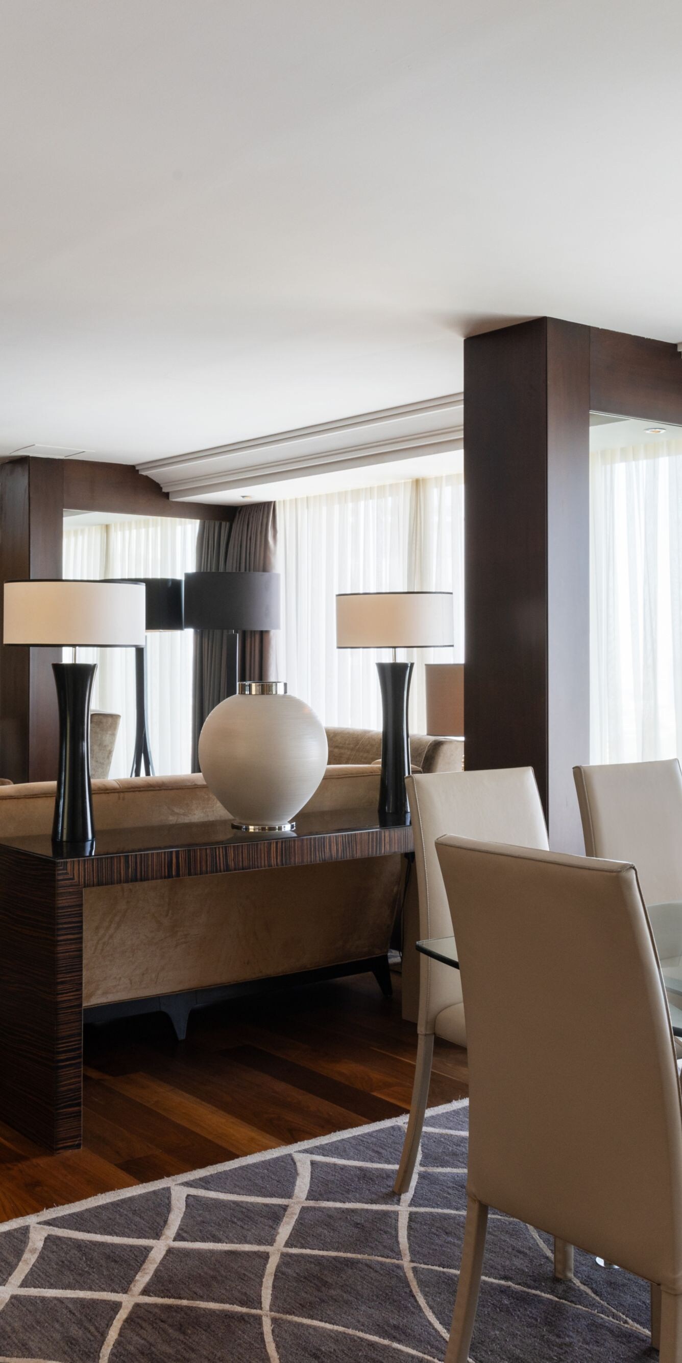 Lugal living and dining room with city views