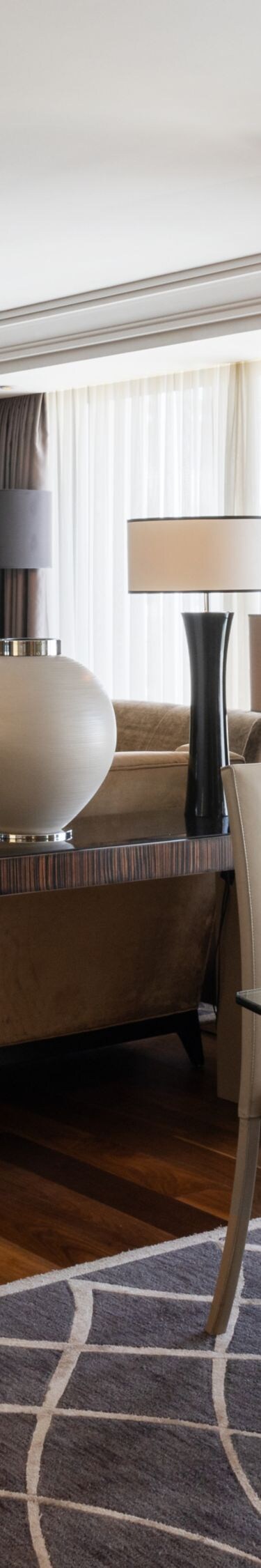 Lugal living and dining room with city views