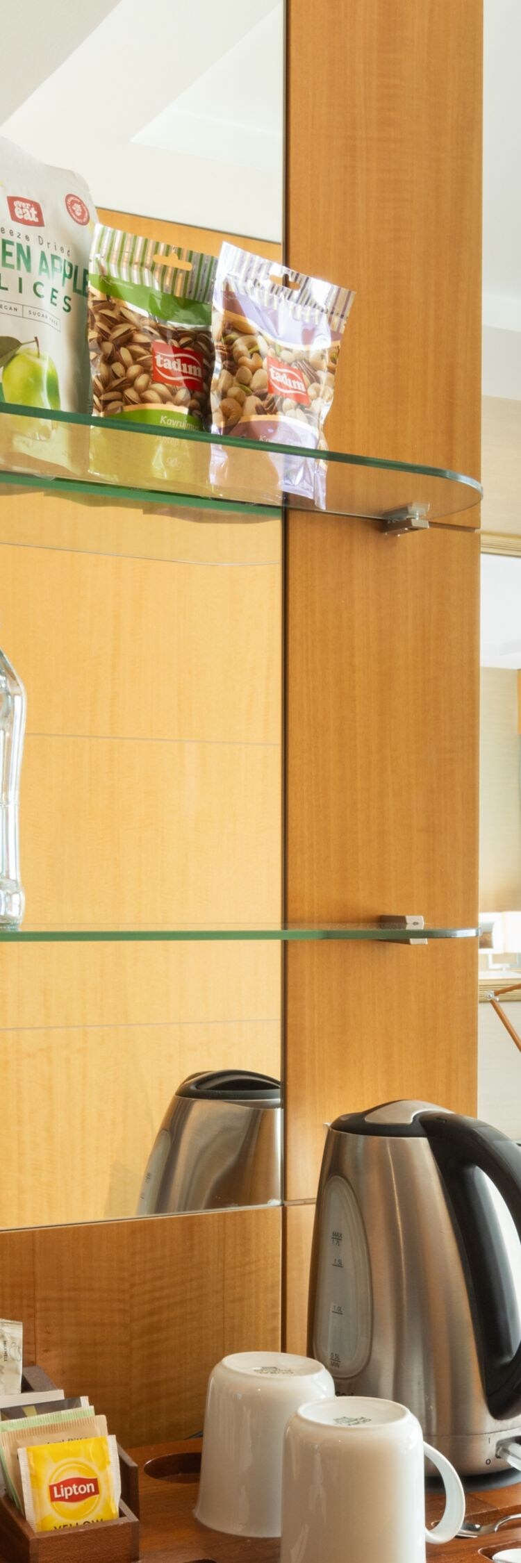 Nespresso machine, minibar and refreshments