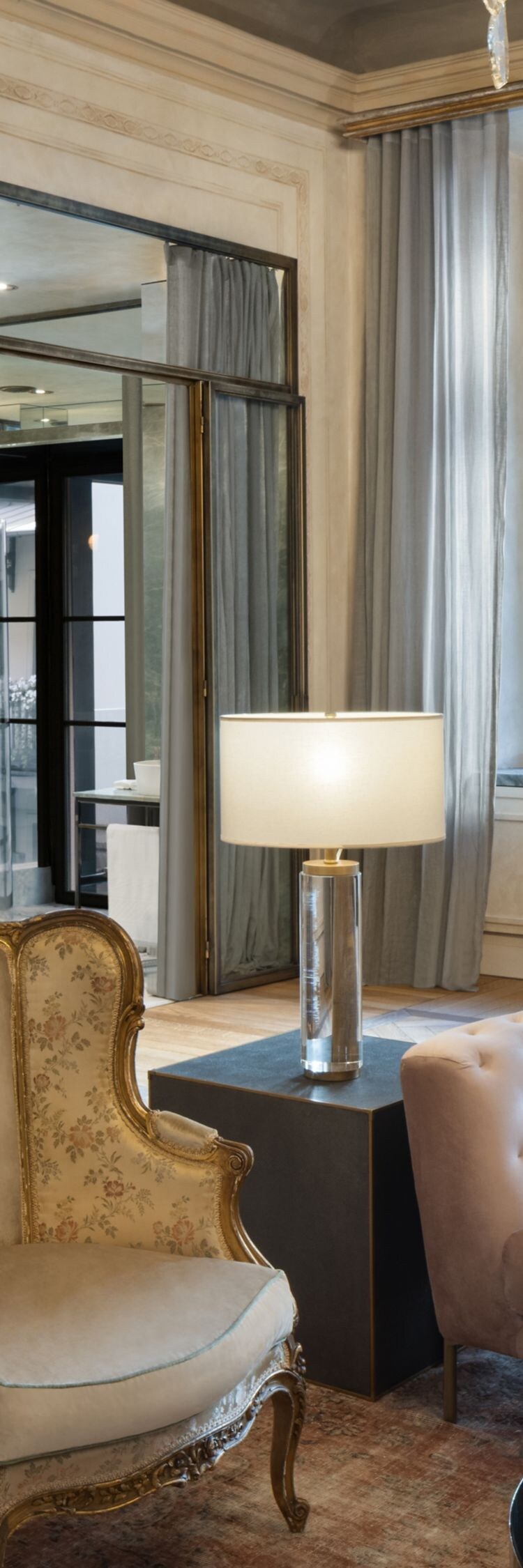 Historical Suite general room view