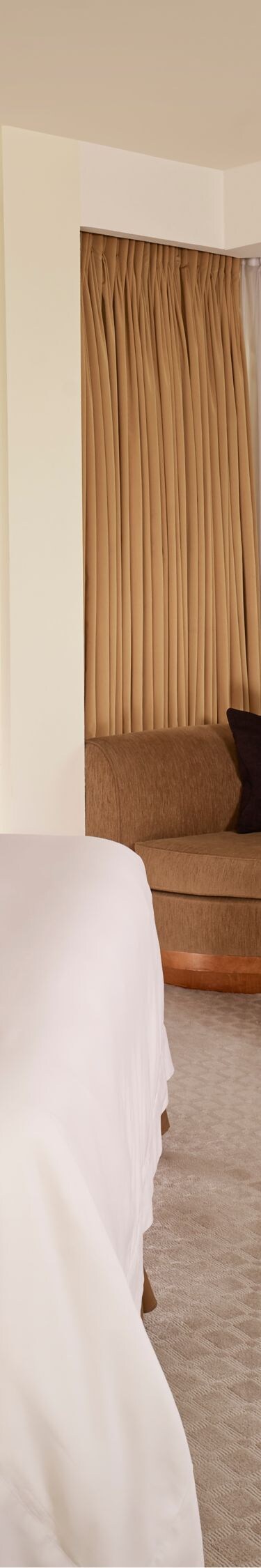 Executive Room_Hyde Park View.jpg