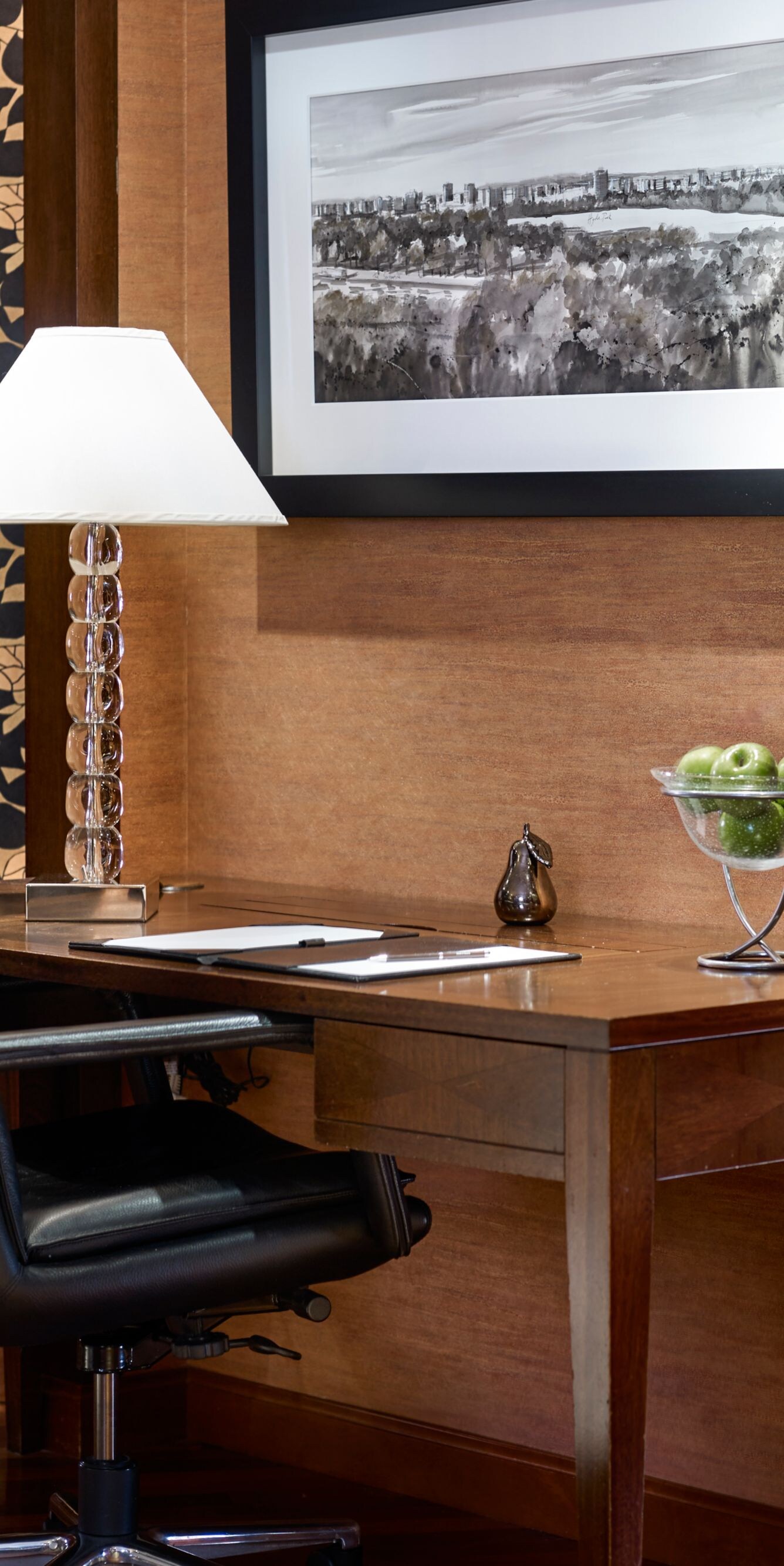 Desk in the Hyde Park Suite