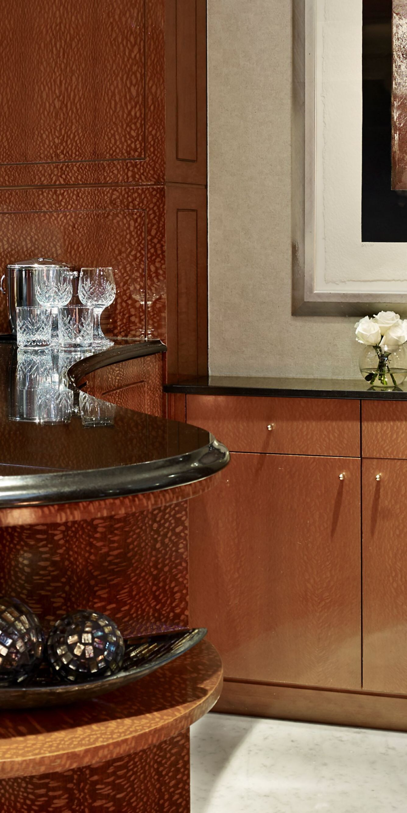 The bar in the Lowndes Suite