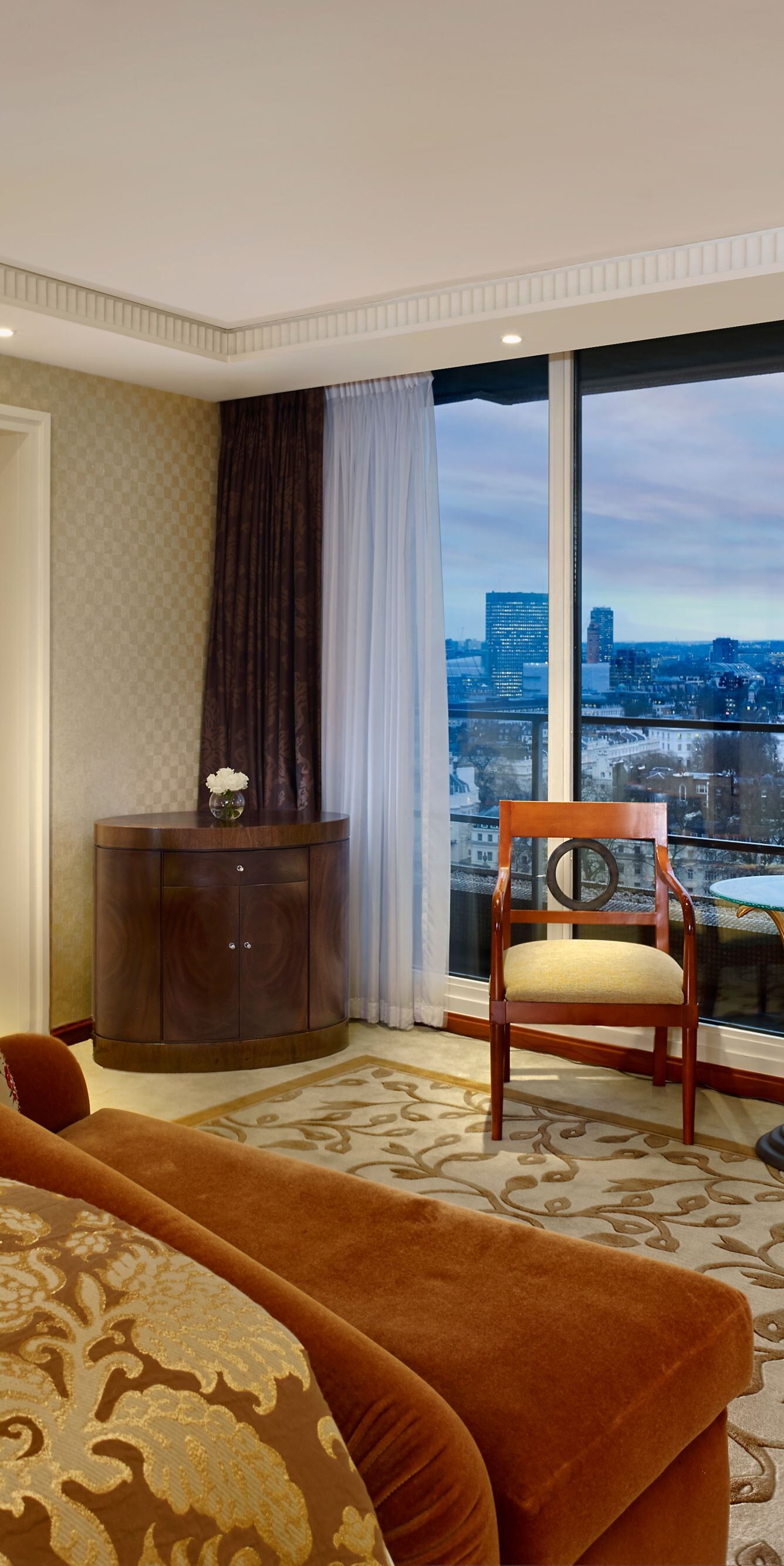Primary bedroom in the Lowndes Suite