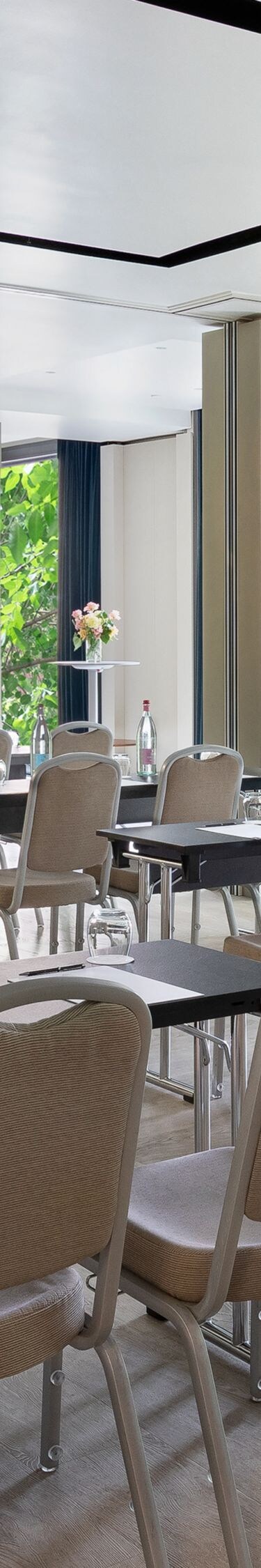 Sala Brera - Allestimento a banchi di scuola