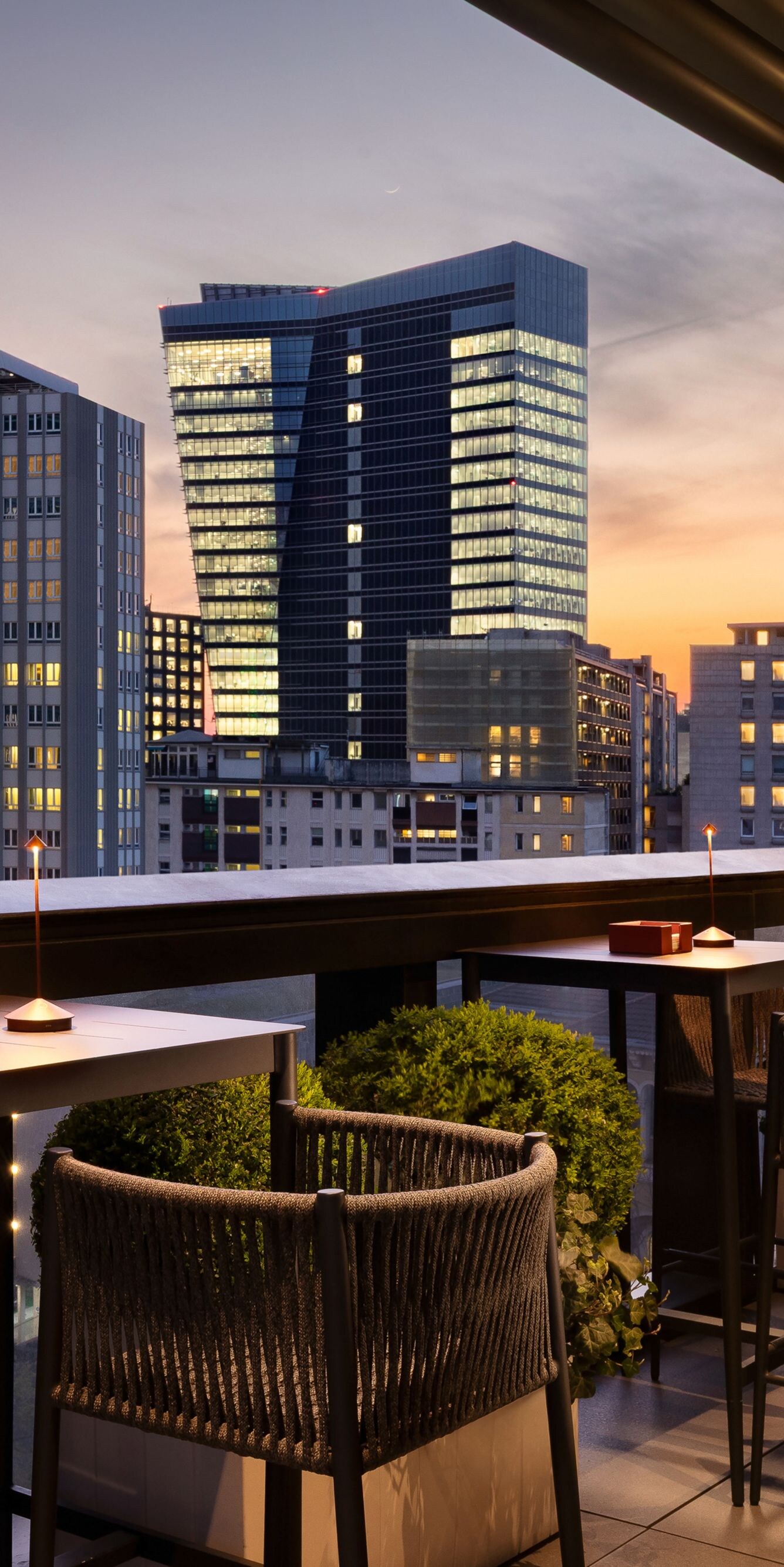 Esterno del Terrazza Gallia Bar - vista Porta Nuova