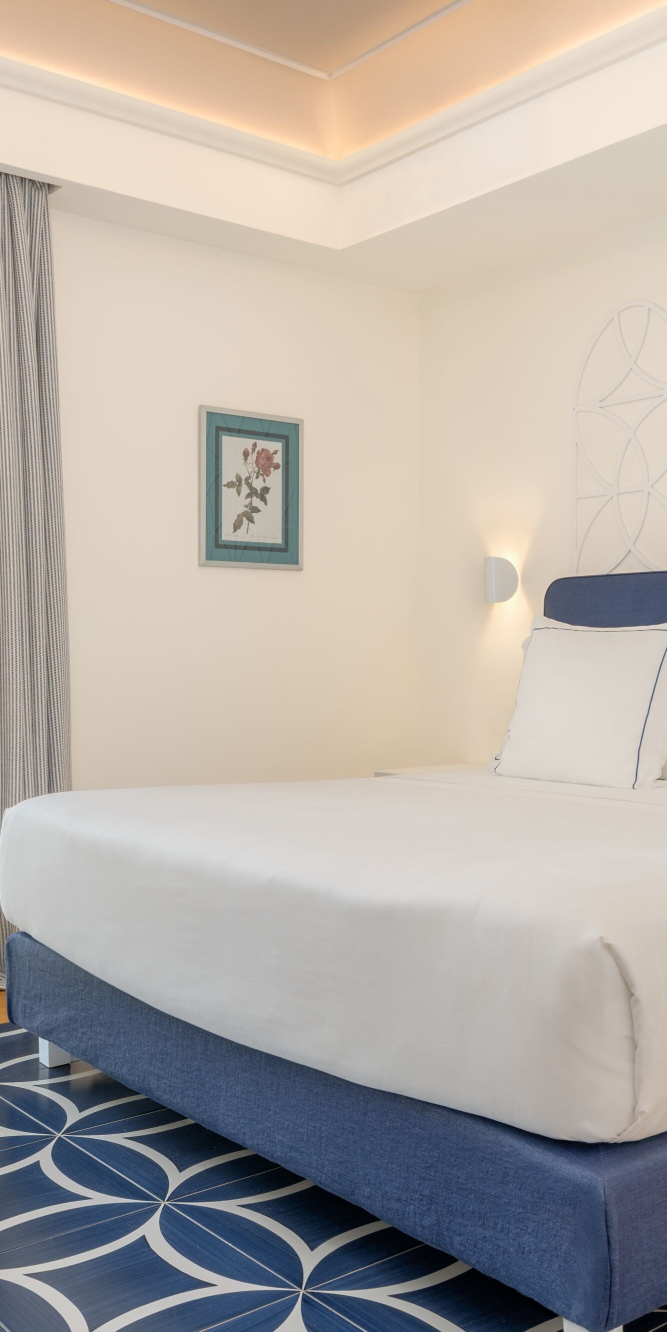 Guest room with king bed and private patio view