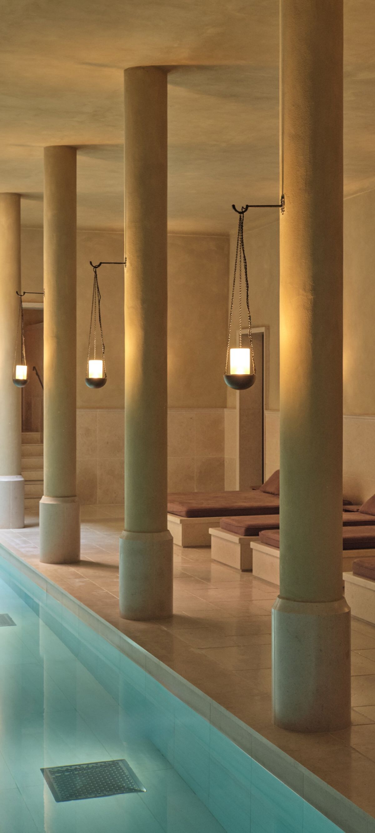 Open air indoor pool spa and wellness hotel Nice