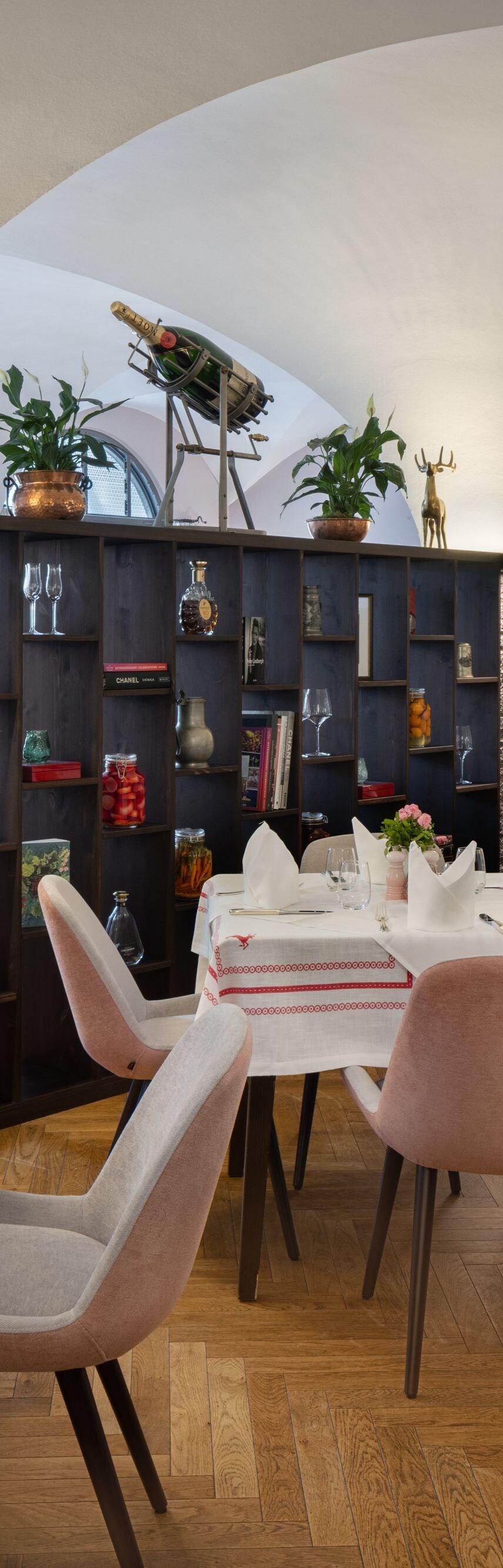 Restaurant with vaulted ceilings and decor