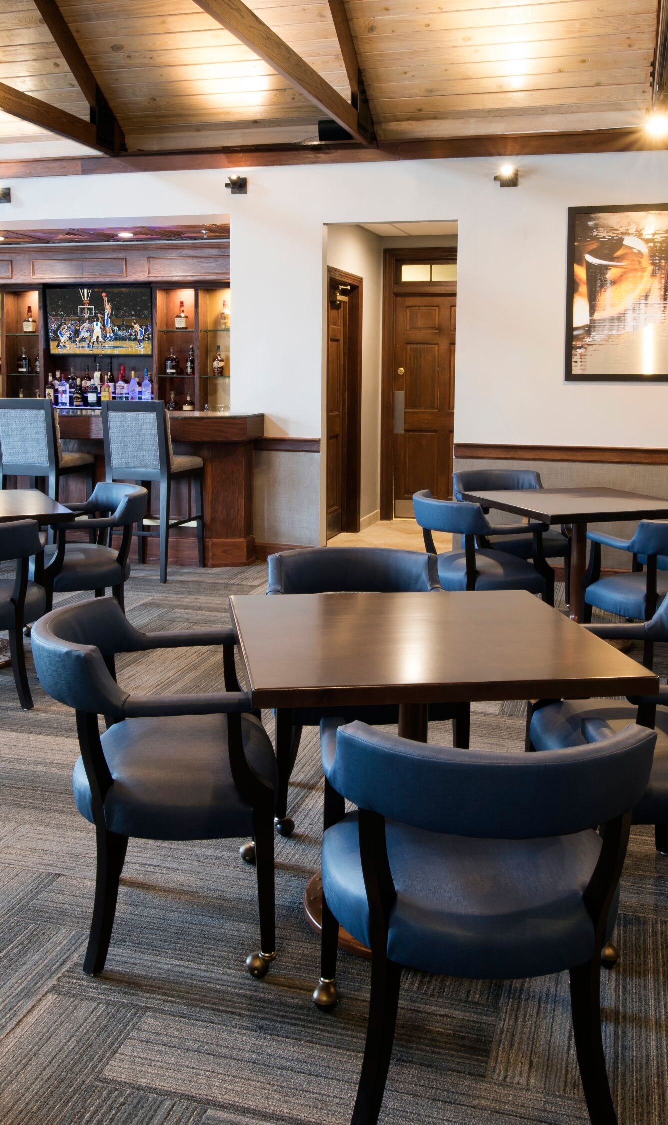 19th Hole Bar