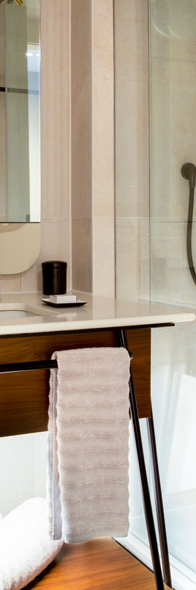 Modest Collection Guest Room - Bathroom