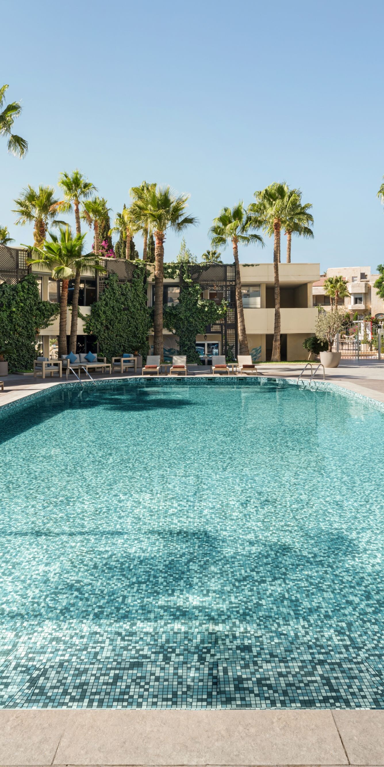 Oasis Outdoor Pool