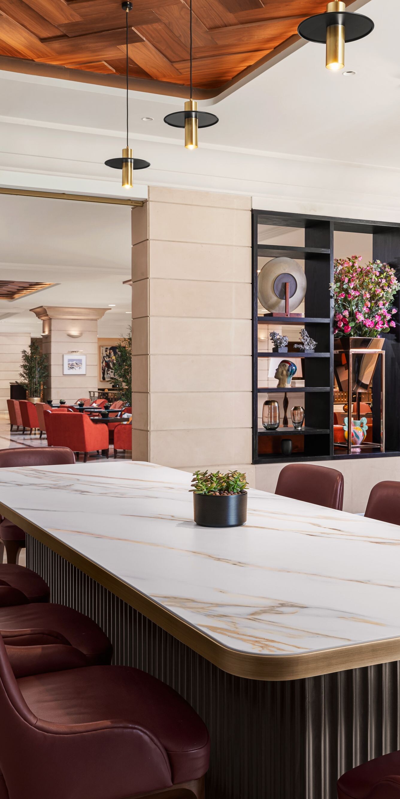 Piano Lounge, Community Table