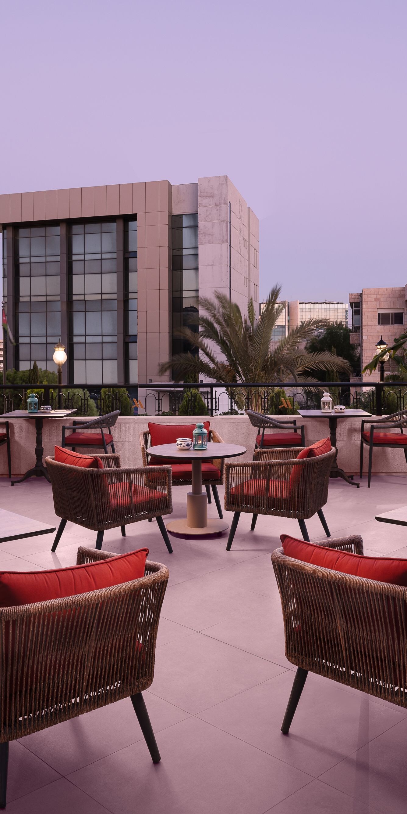 Piano Lounge, Outdoor Space