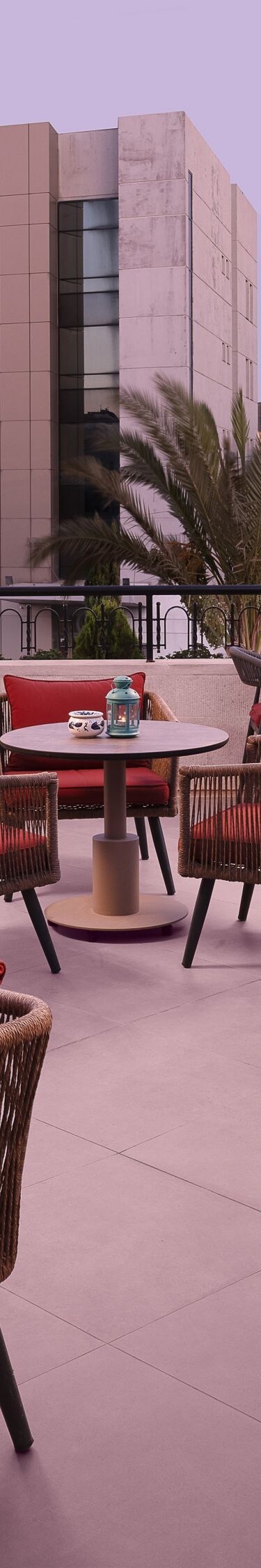 Piano Lounge, Outdoor Space