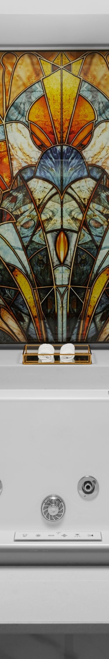 Luxurious Royal Suite jaccuzzi.