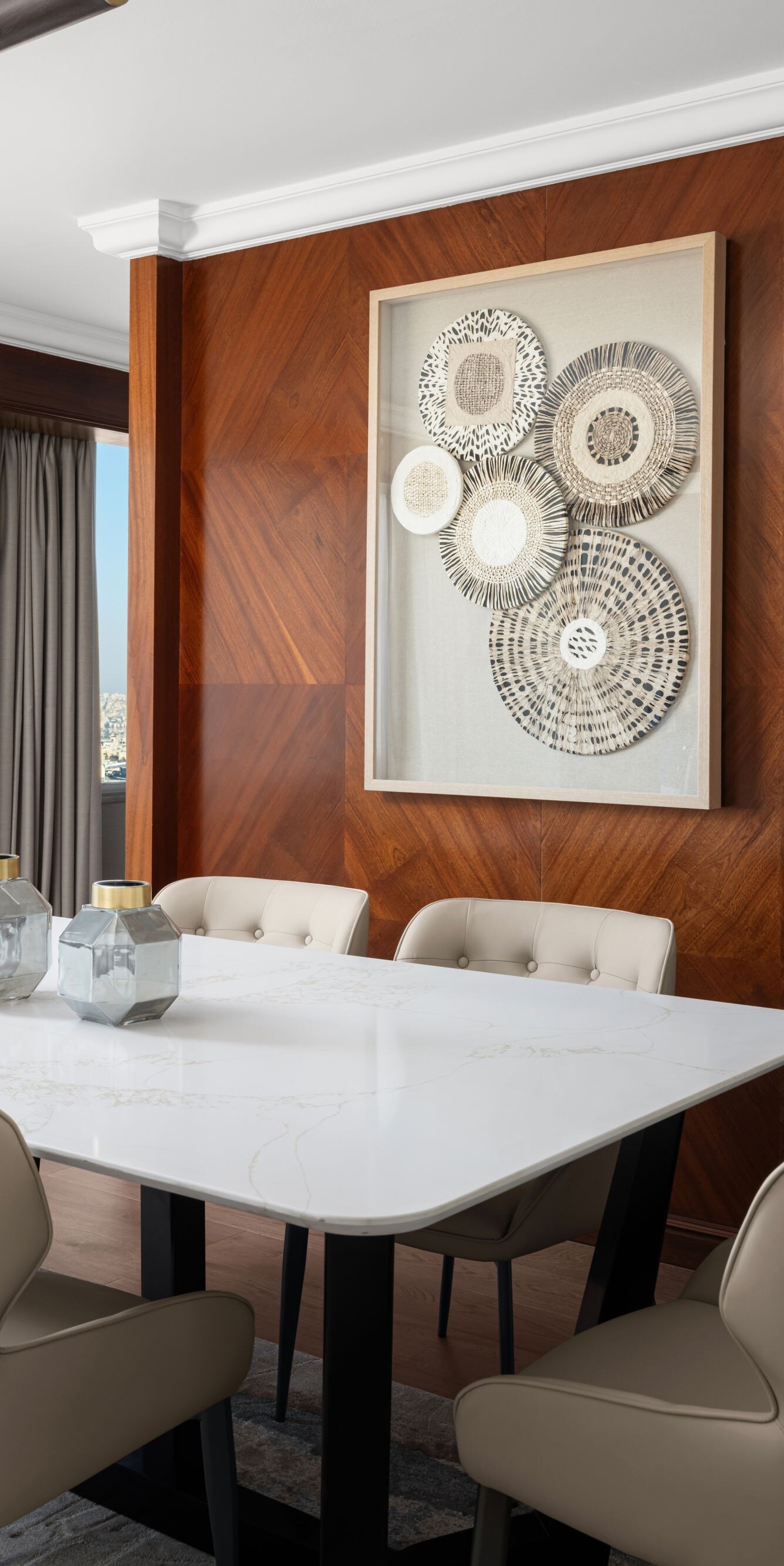 Royal Suite, living room and kitchen