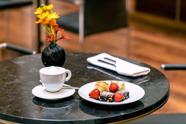 snacks and coffee specialties at the Lobby Lounge
