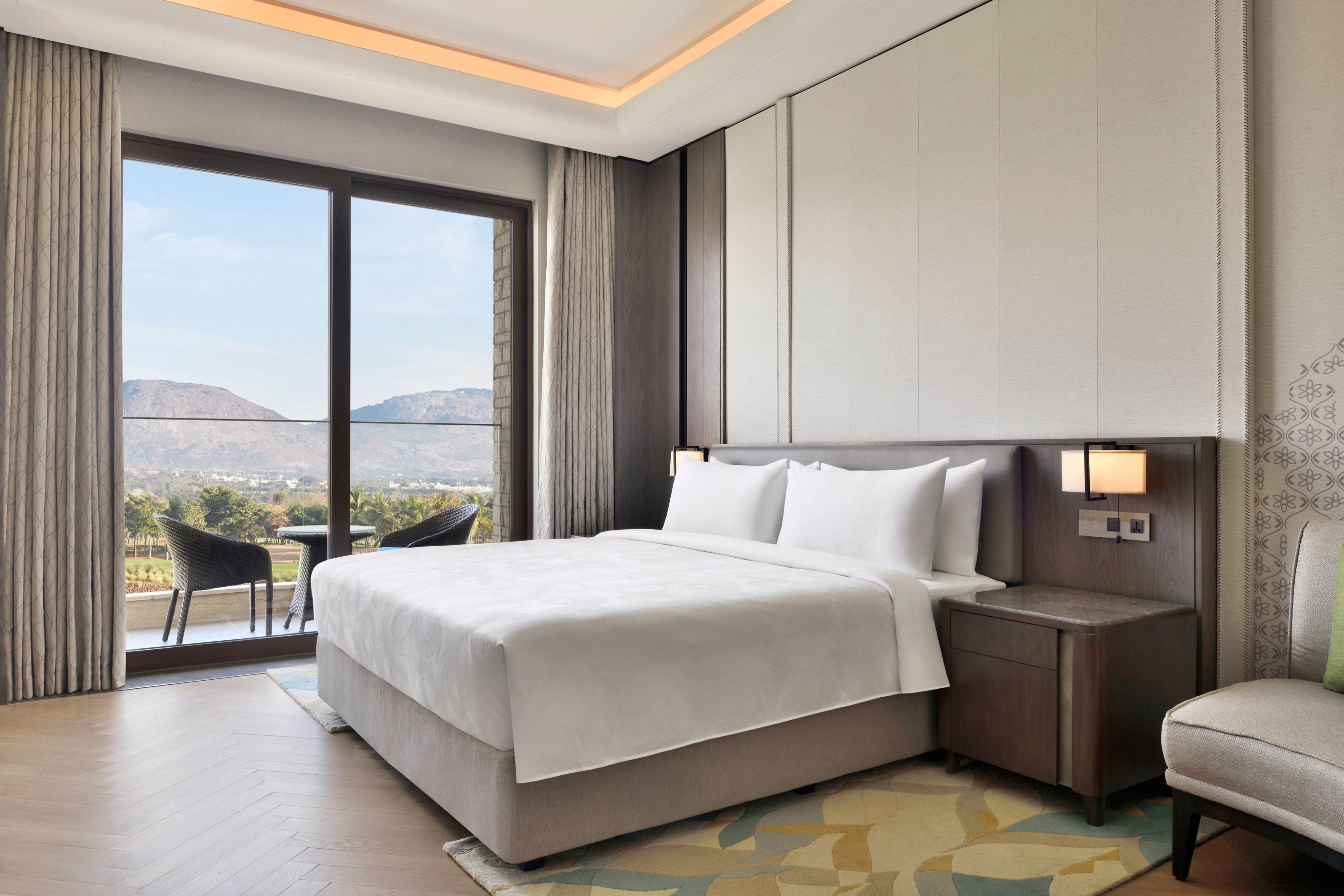 Luxury Suite Bedroom with Golf view
