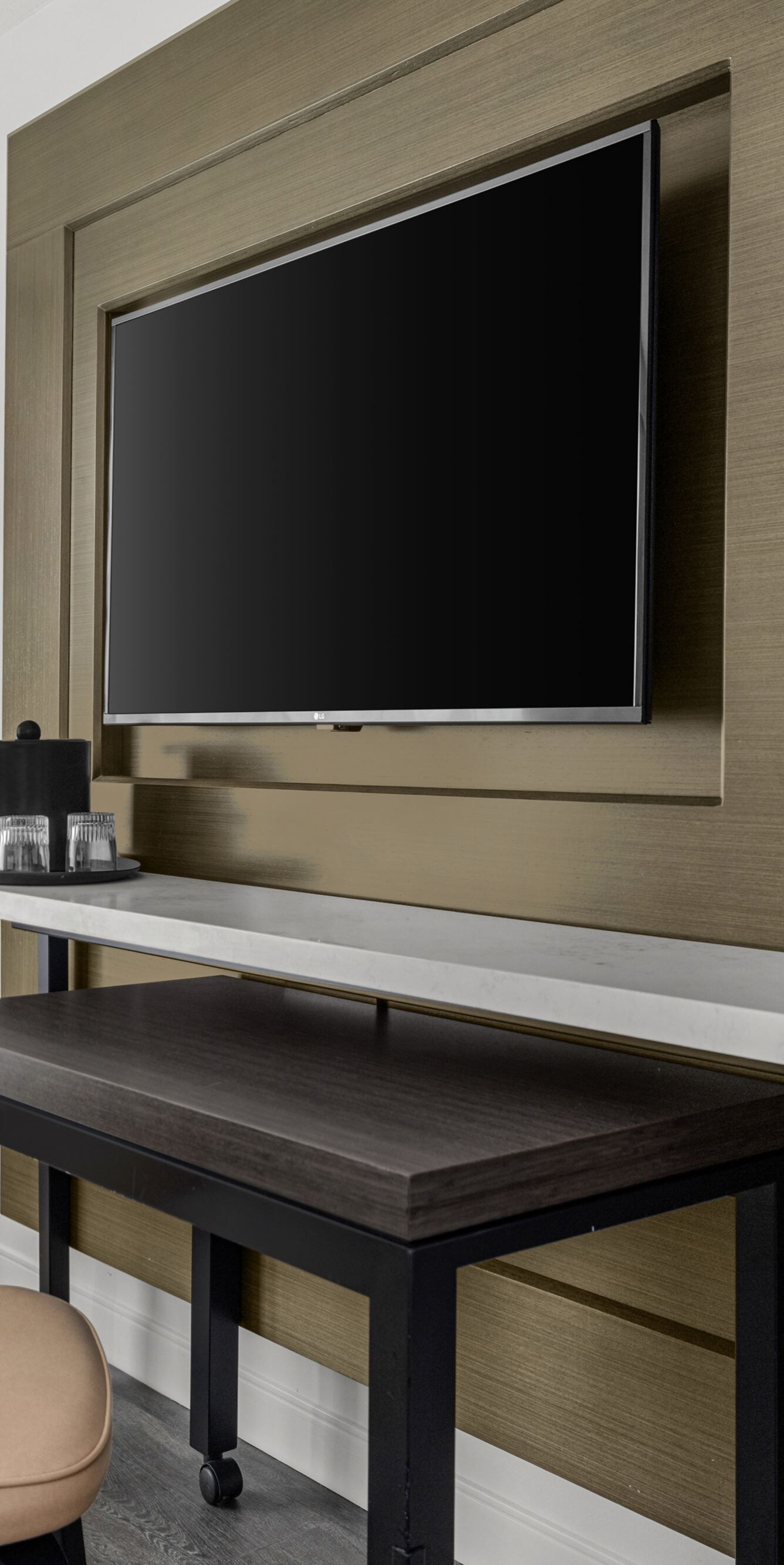 two tier desk with desk chair and lamps