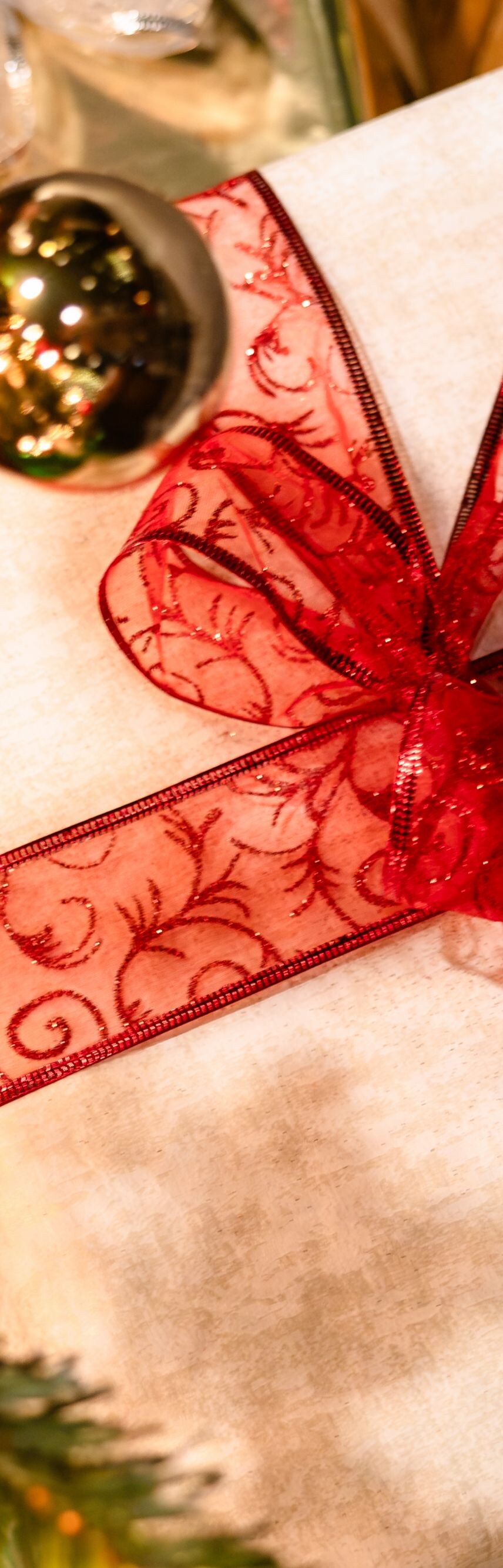 Holiday gifts and seasonal décor