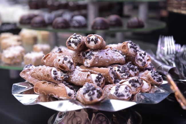 Plate of cannoli's with chocolate chips