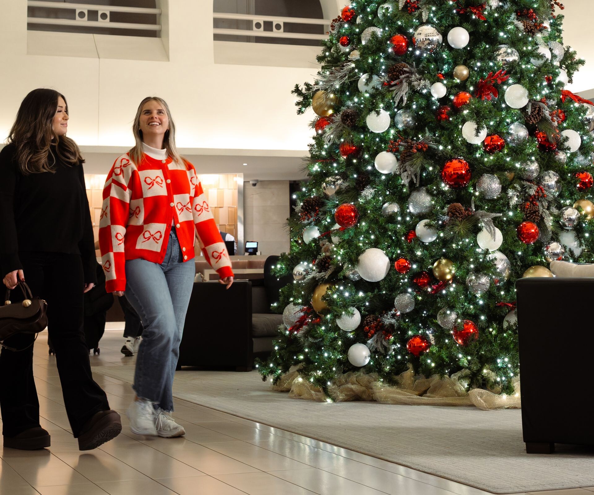 Holiday Tree Décor
