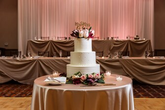 Wedding Cake and Head Table