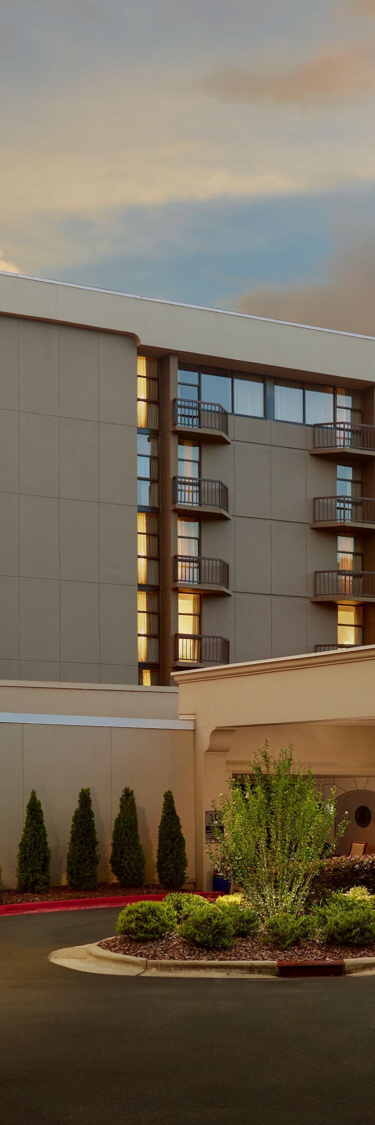 Charlotte Marriott SouthPark Entrance