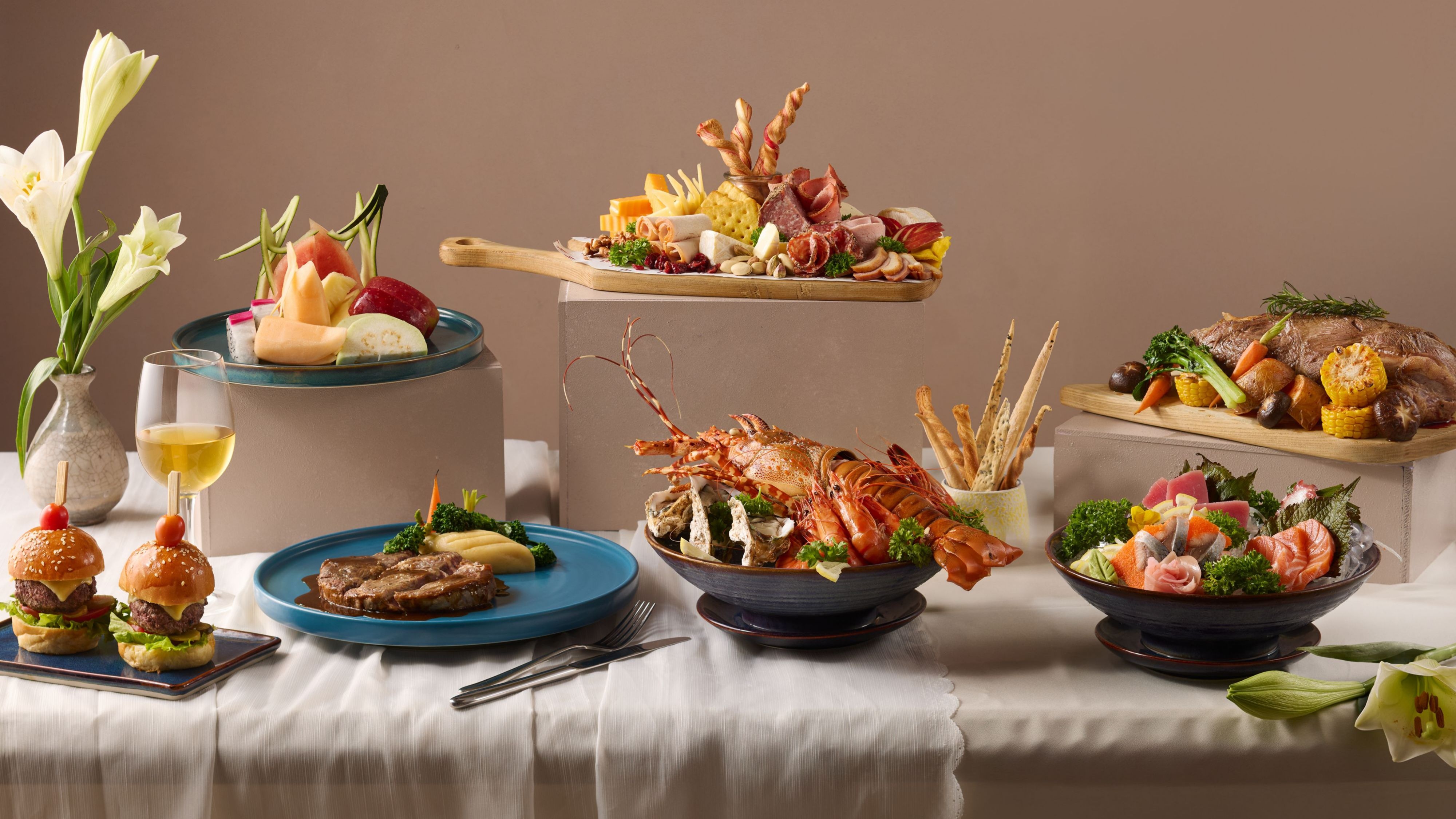 The Grand Buffet at Man Ho