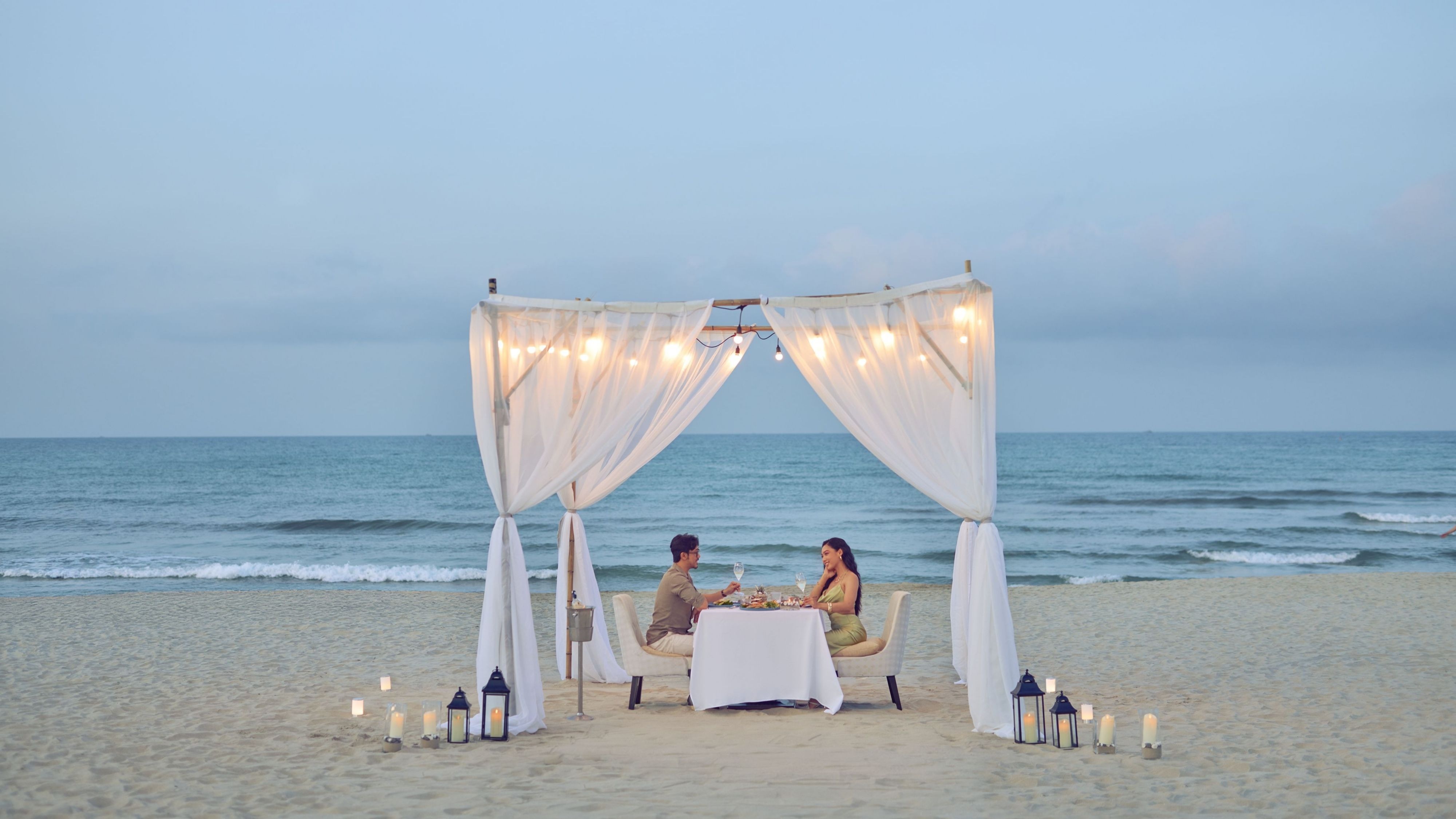 Romantic Dinner - Beach Cabana