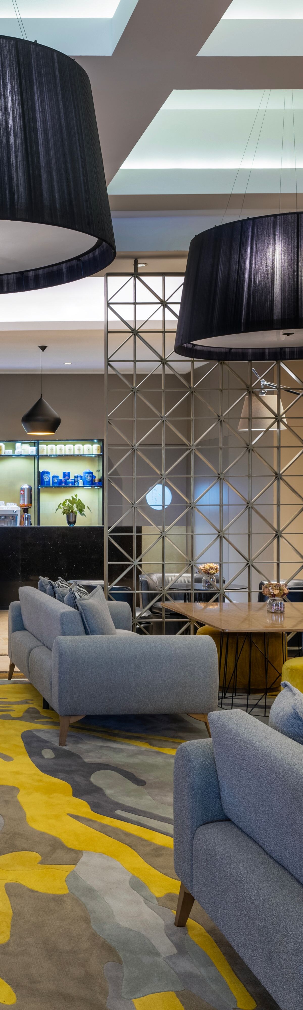 Lobby Bar. Restaurant