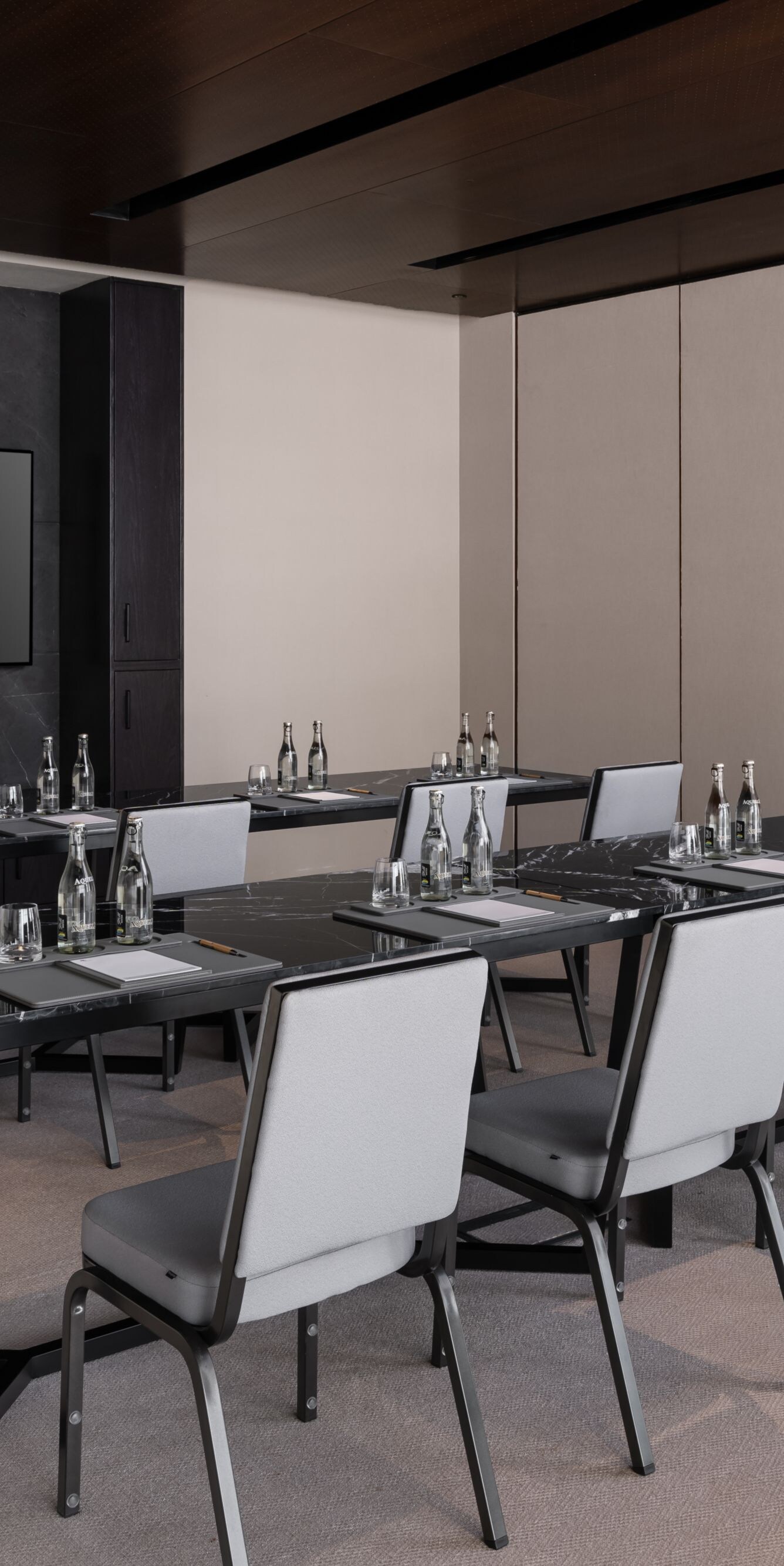 Meeting room with boardroom setup
